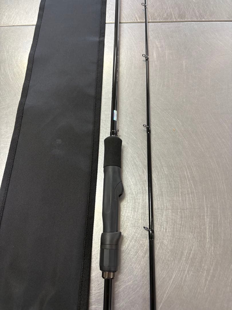 ゼナック インクルード　INQLUDE IS83 M3 SQUID ZENAQ