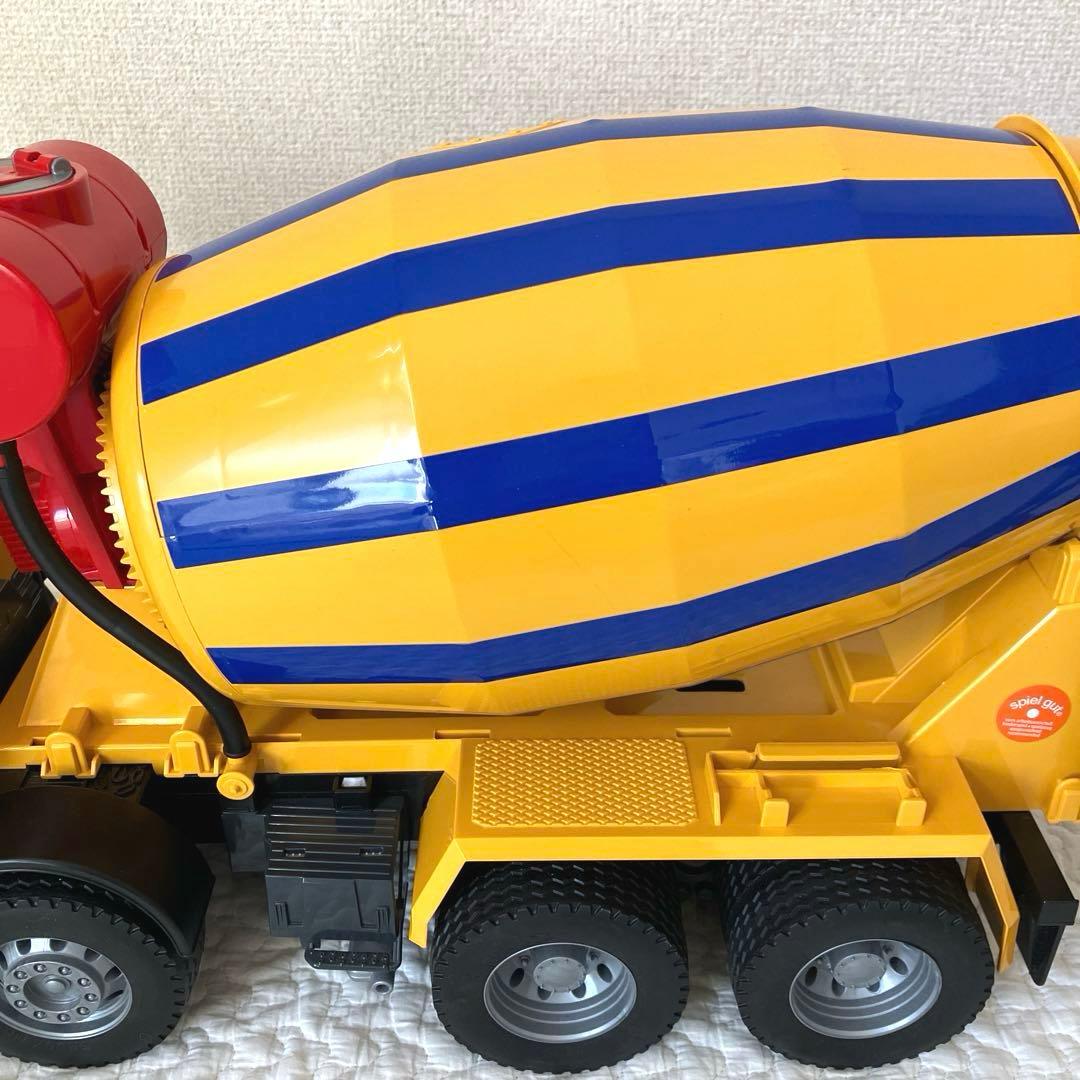 bruder ブルーダー　ミキサー車　ダンプカー　2台セット　ドイツ製