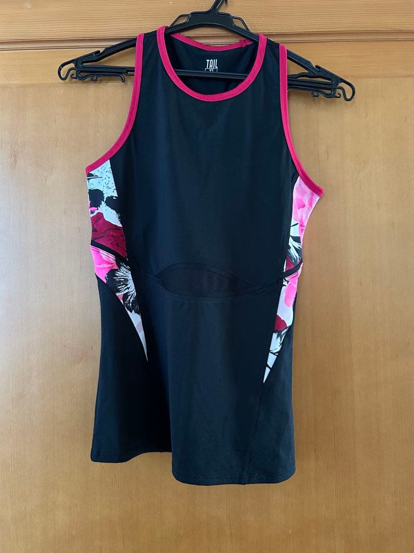 テイル　テニスウェア　上下セット　US-XSサイズ