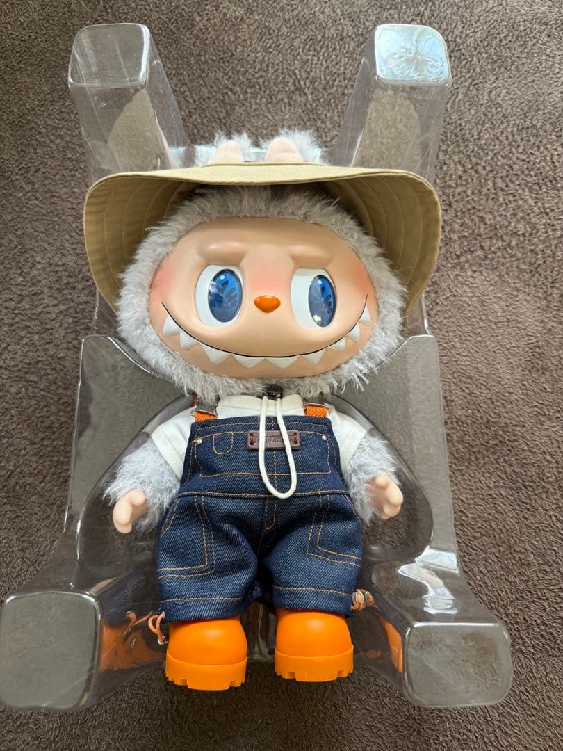 ラブブ THE MONSTERS FALL IN WILD ぬいぐるみ