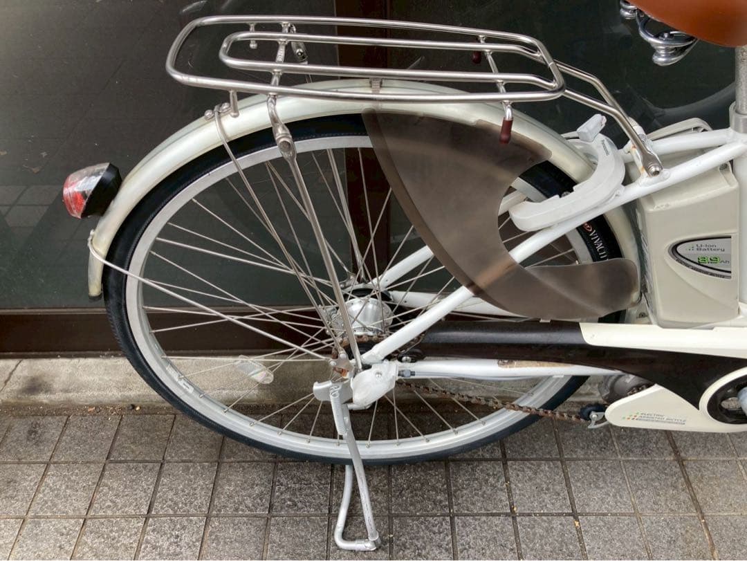 中古電動自転車　パナソニック　ビビライトU 26インチ ホワイト 横浜№3684