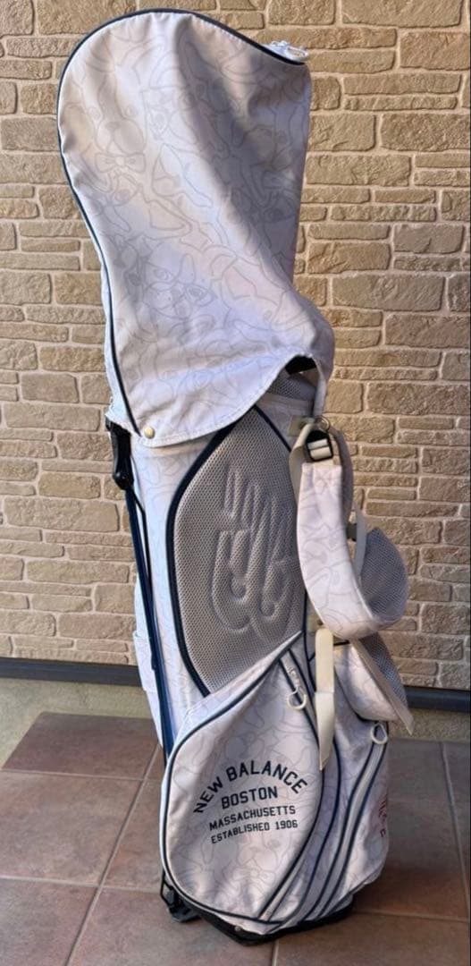 希少　『大容量』　ニューバランスゴルフ　スタンド式キャディバッグ　ブルドッグ柄