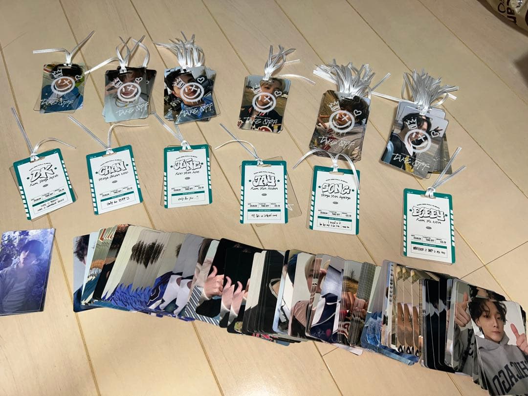 iKON TAKE OFF トレカ160枚＋トラベルタグ49枚 まとめ売り