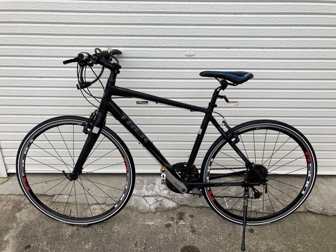 Trek クロスバイク ブラック　トレック