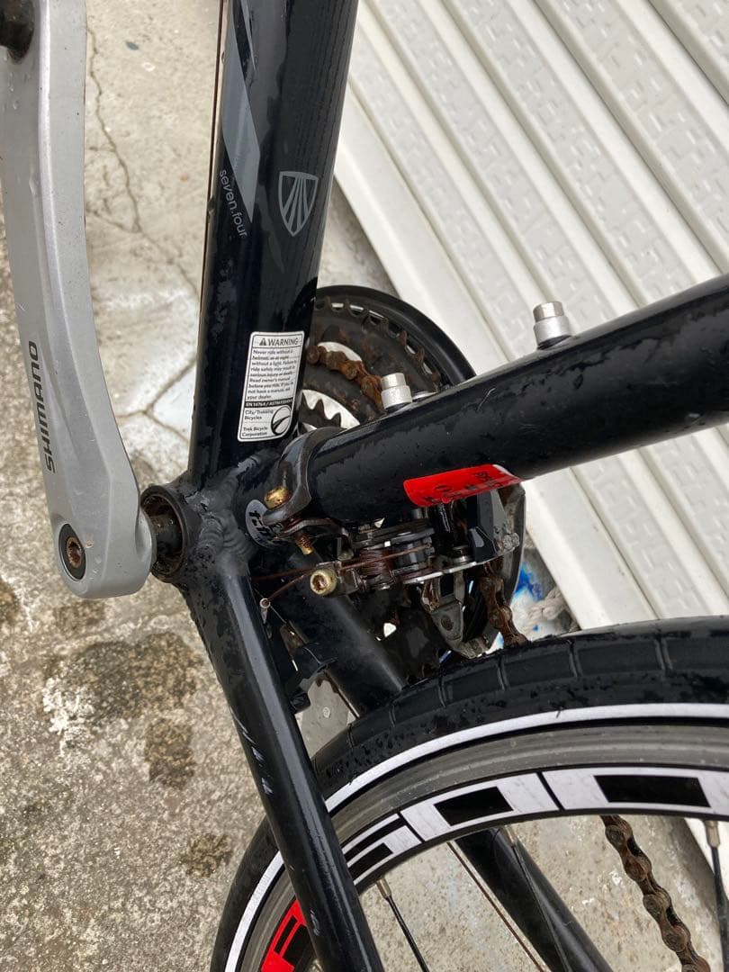 Trek クロスバイク ブラック　トレック