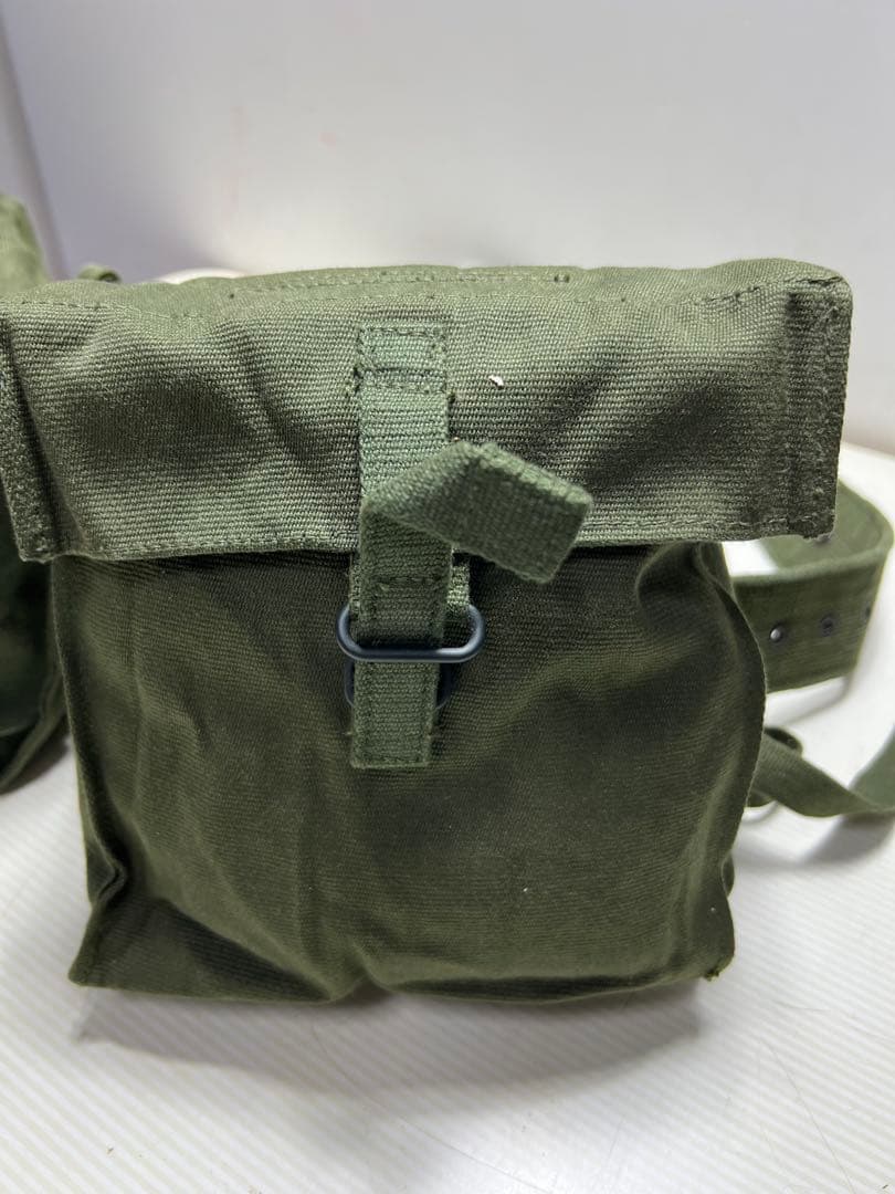 ミリタリーウエストバック2個（ベルト付き）リュックベルト付き
