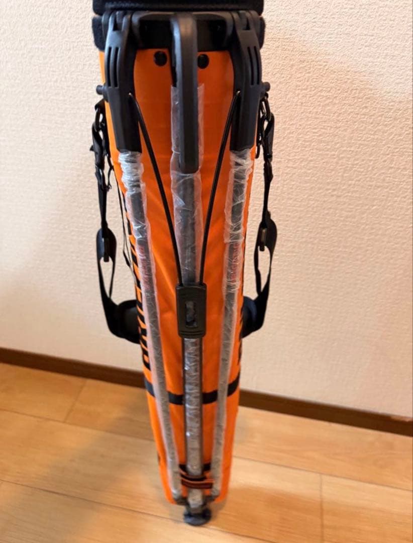 【限定レア】【新品】ブリーフィング　セルフスタンド　キャディバッグ　オレンジ