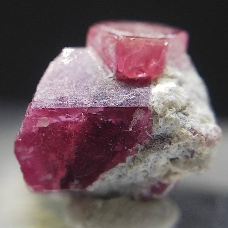 307 クラスター レッドベリル ビクスバイト レッドエメラルド 標本