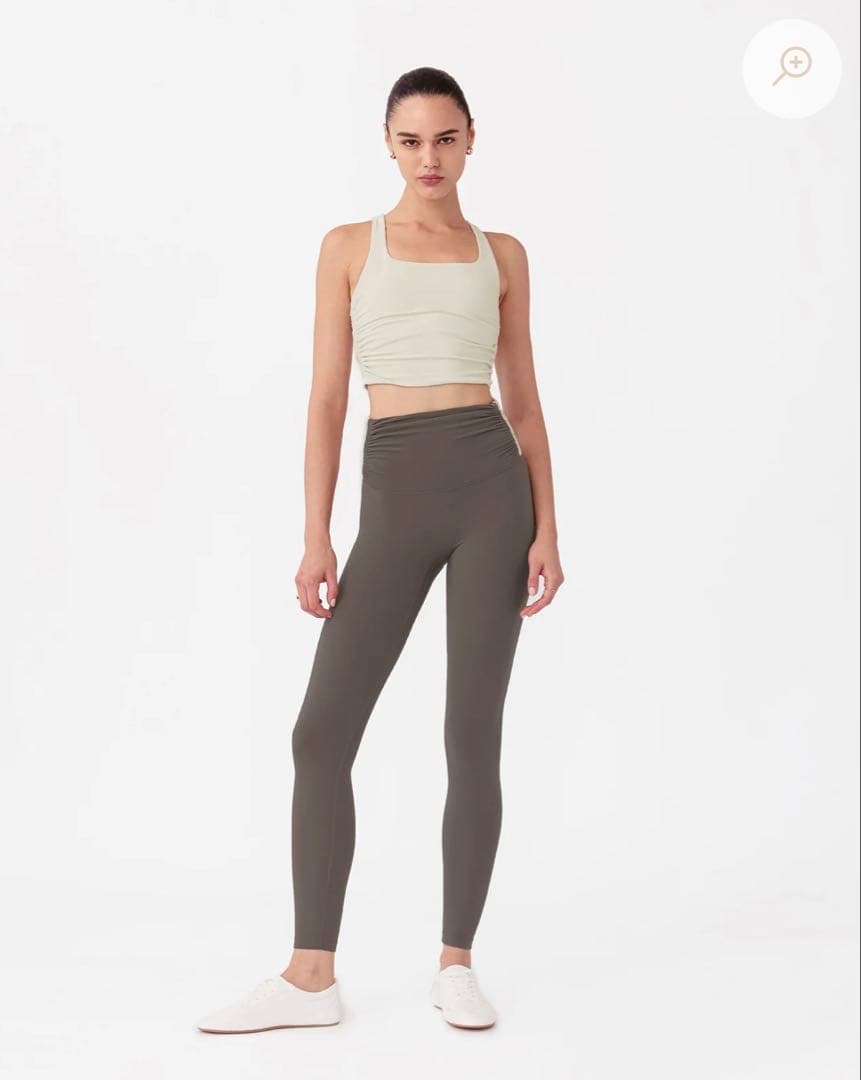 ヨガ・ピラティス NYLORA LILY TOP in BONE