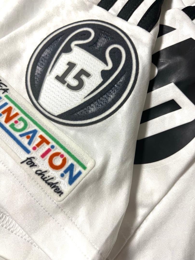 正規品　レアルマドリード　ヴィニシウス　ユニフォーム　CLパッチ付　XL