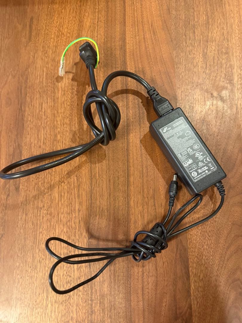 MPC Live II AKAI プロ スタンドアロン バッテリー内蔵