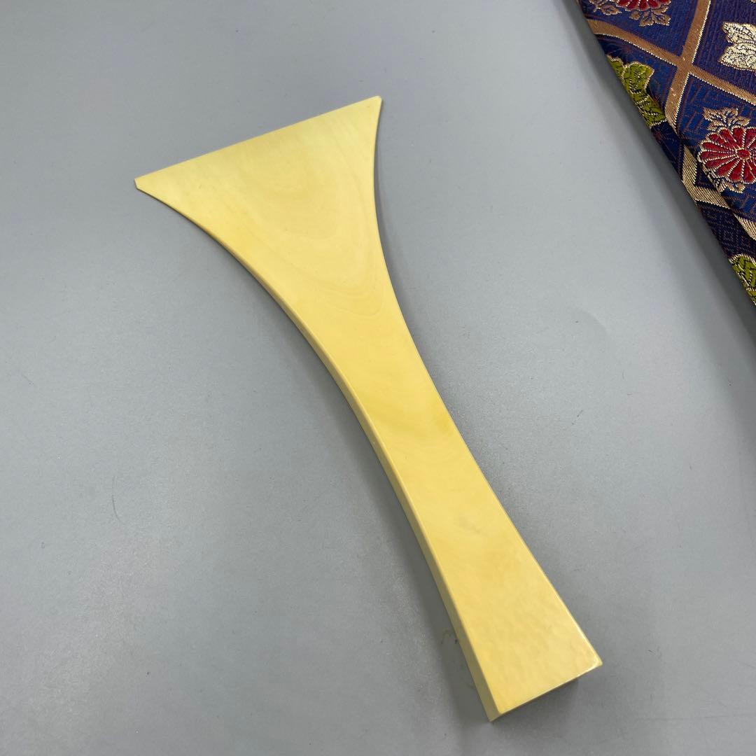 239ヴィンテージ 天然素材　三味線バチ　重さ約116g