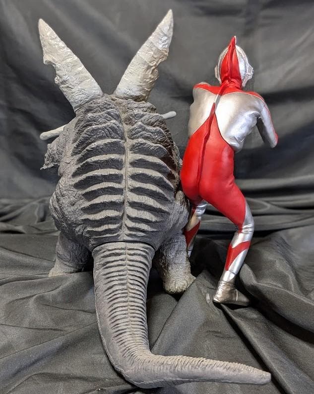 ウルトラマンａタイプ＆ガボラ（ＣＣＰ）1/6特撮シリーズソフビ２体セット