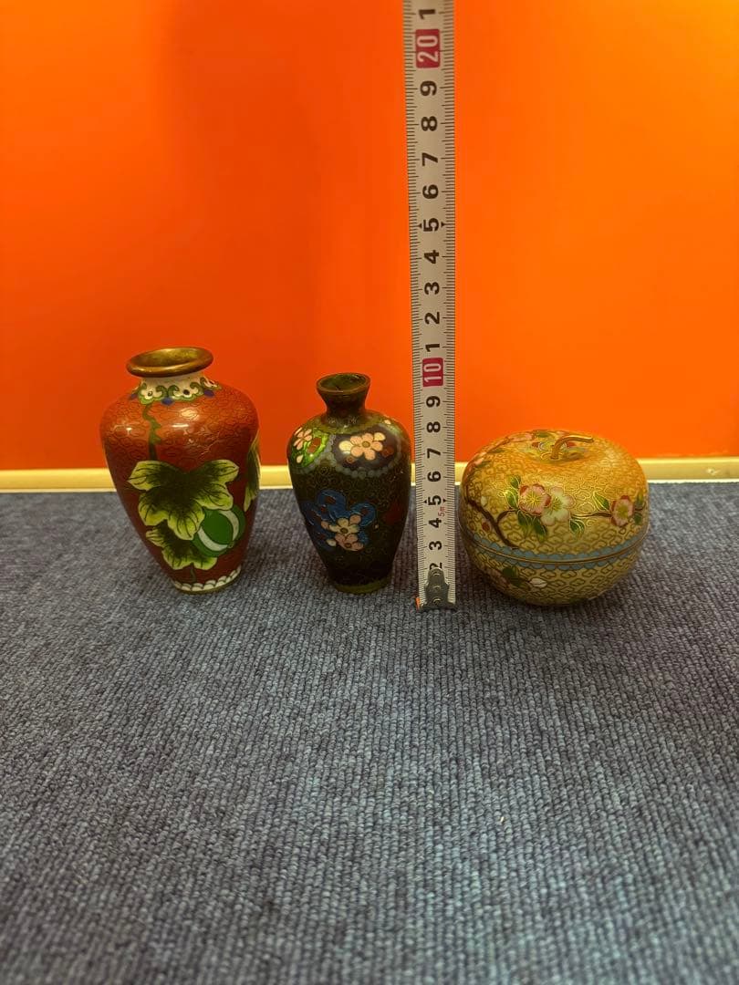 1822  七宝焼　景泰藍　花瓶2客　りんご型蓋物1客