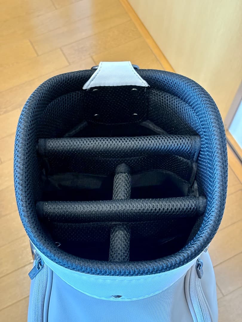 【超美品】本間ゴルフ（HONMA）キャディバッグ 2024モデル