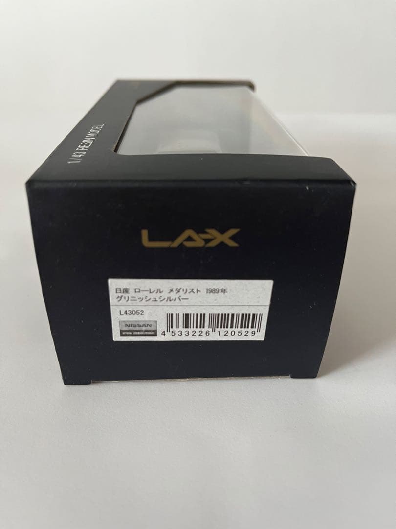 LAX ラックス 日産 ローレル メダリスト 1989年 グリニッシュシルバー