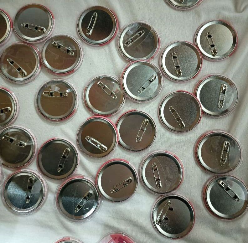 すとぷり　莉犬　缶バッチ　あにまる缶バッチ　アニマル缶バッチ