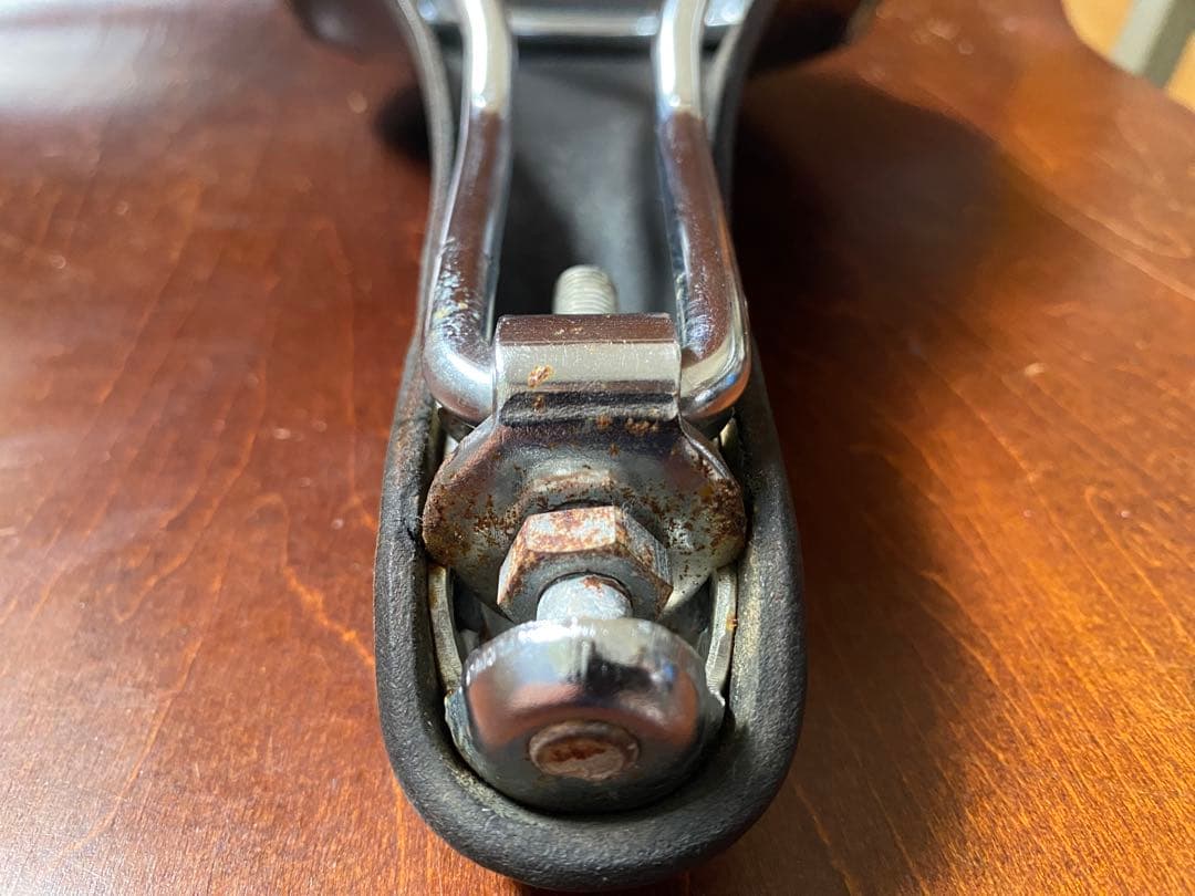 BROOKS ブルックスSWIFT CHROME サドル