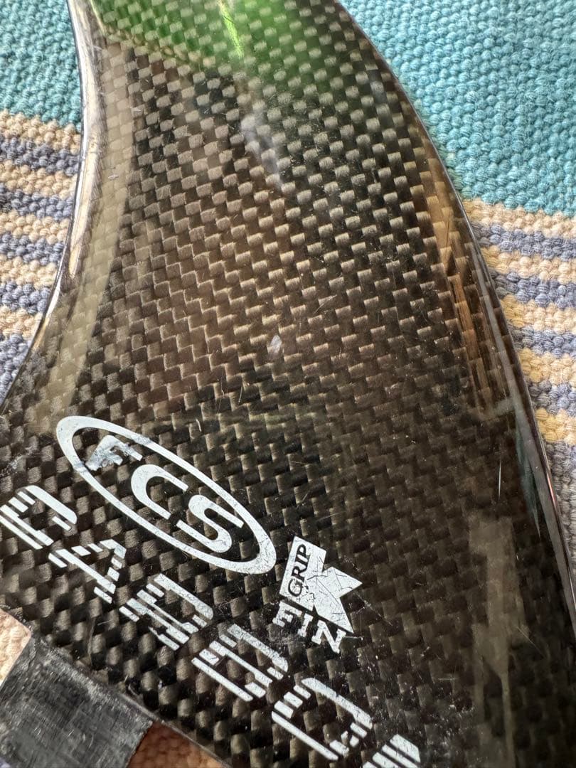 サーフィン・ボディボード FCS K-GRIP carbon lite 5FIN