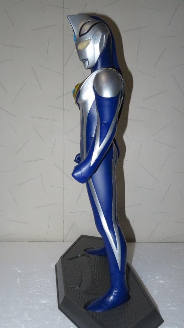 ウルトラマンアグル（Ｖ２）フィギュア　京本コレクション