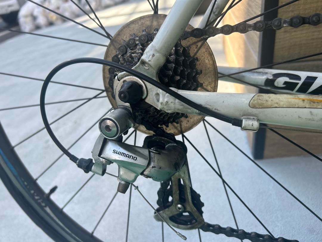 【全国送料込み】整備済みGIANTロードバイク@東京