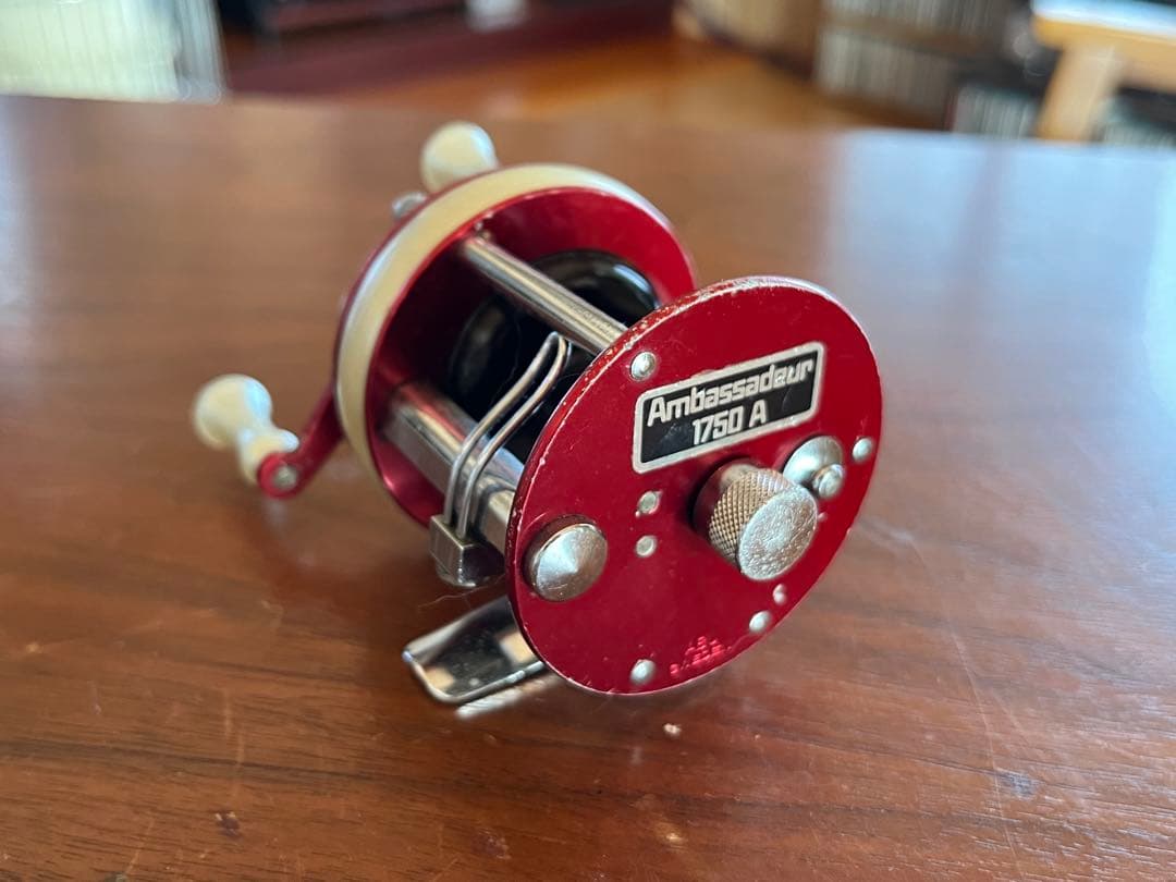 Ambassadeur 1750 A ベイトリール
