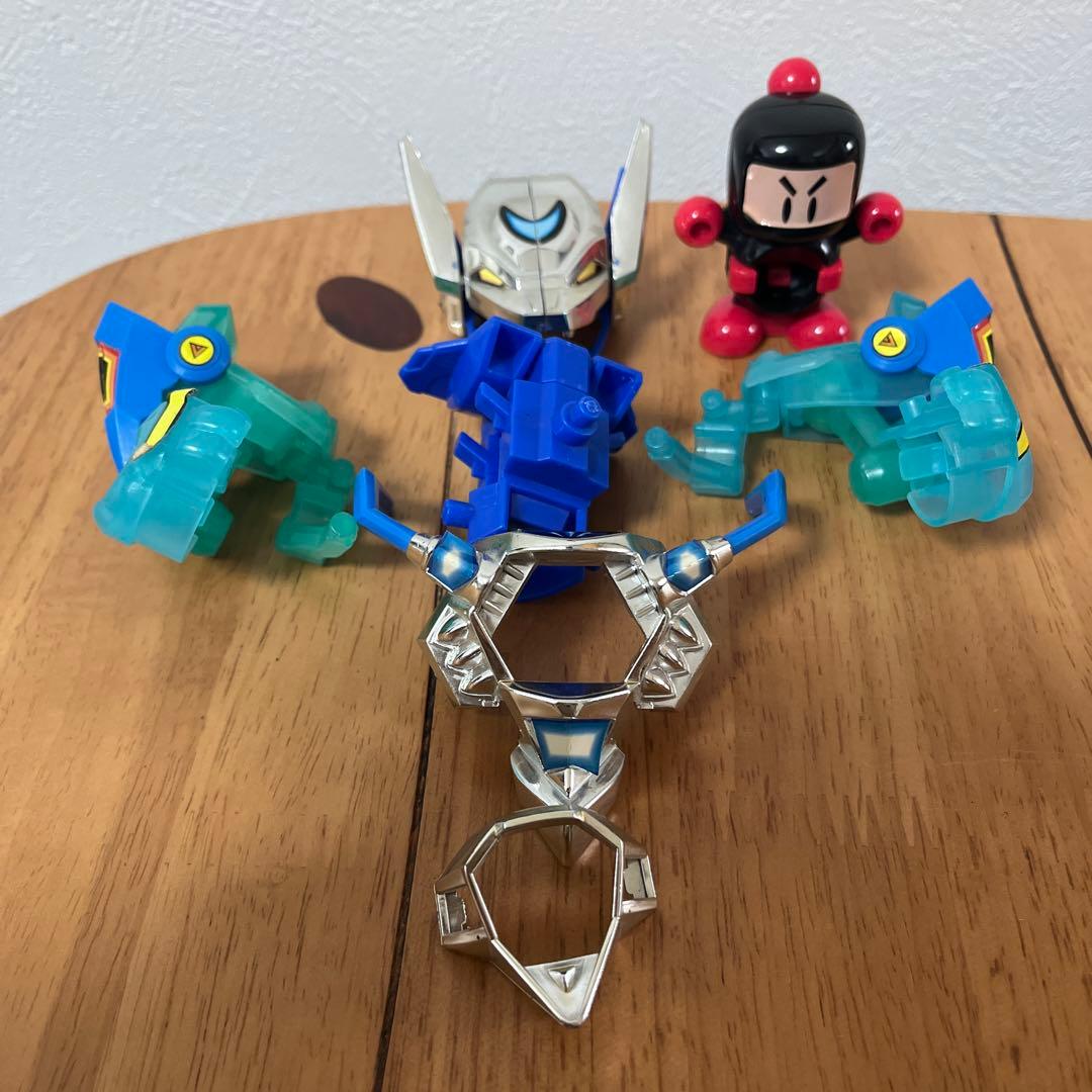 お*た様 ビーダマン？　3体合体ロボ