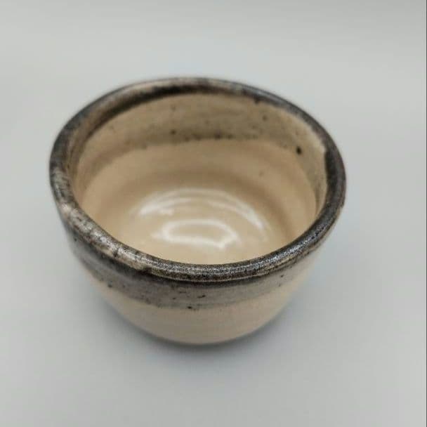 小山富士夫(古山子)　酒觴(呉須刷毛目)