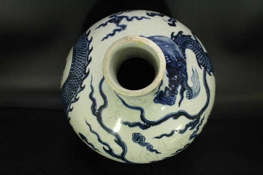 中国美術 青花 纏龍紋 天球瓶 高42cm(LC598)