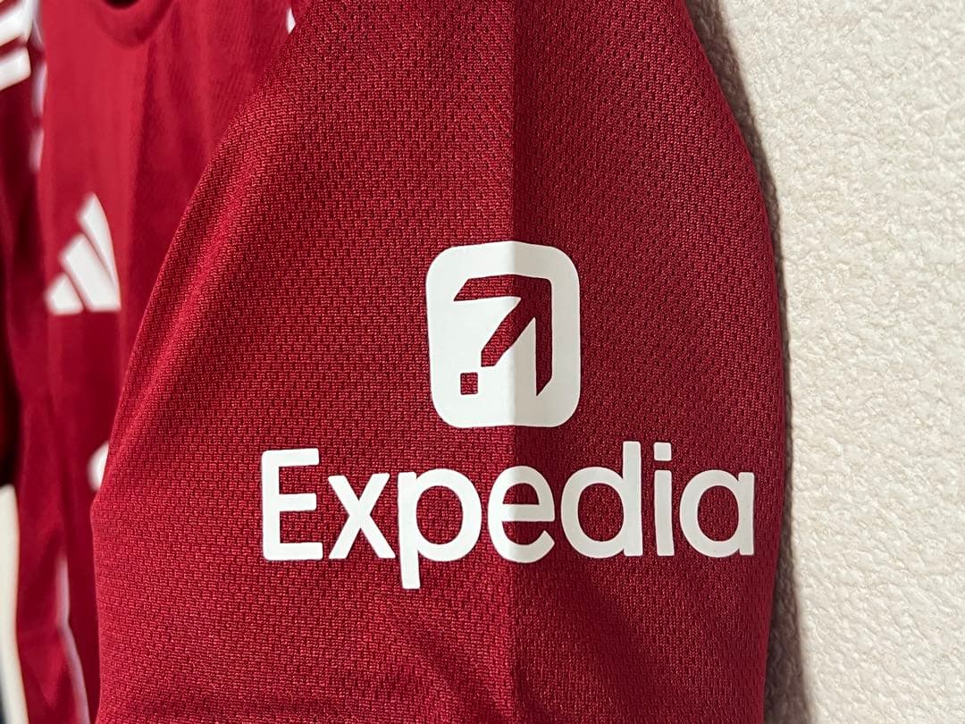 adidas リバプール FC 25-26 ホーム ユニフォーム 7番 ヴィルツ