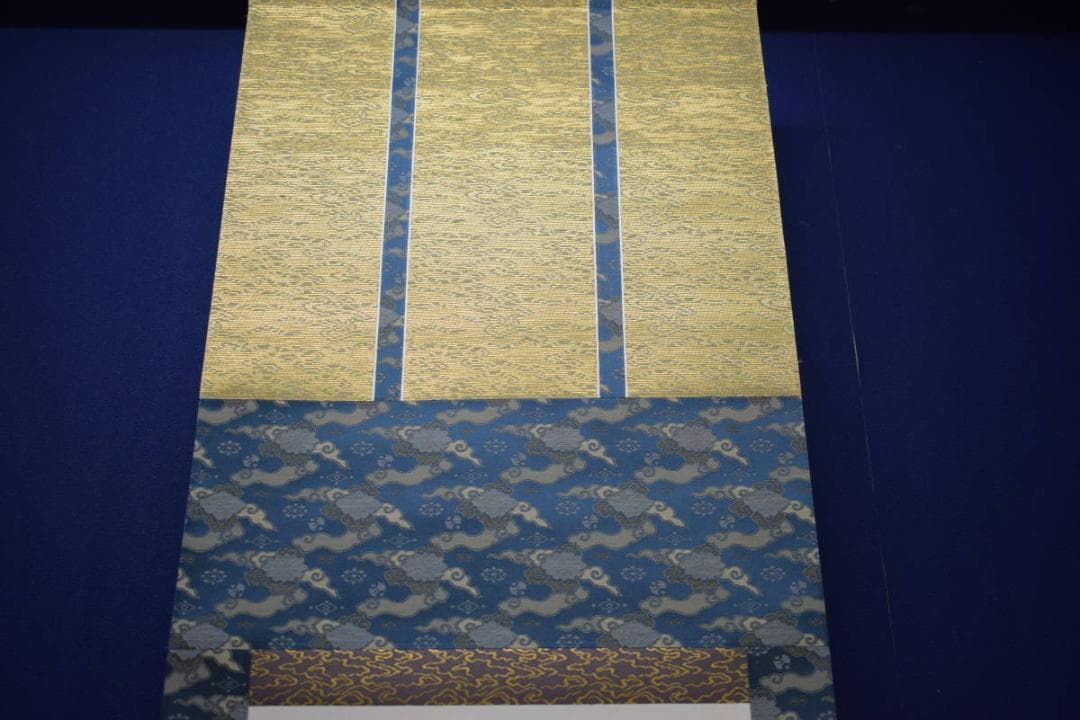 不詳/作者不詳/雲上観音図/人物/布袋屋掛軸HJ-890