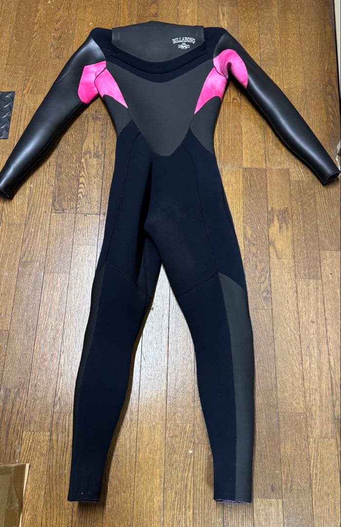 billabongセミドライウェットスーツ