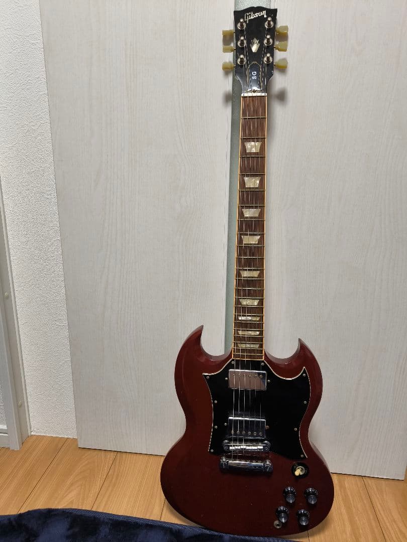 ナッカムGibson SG エレキギター ハードケース付き　2011モデル