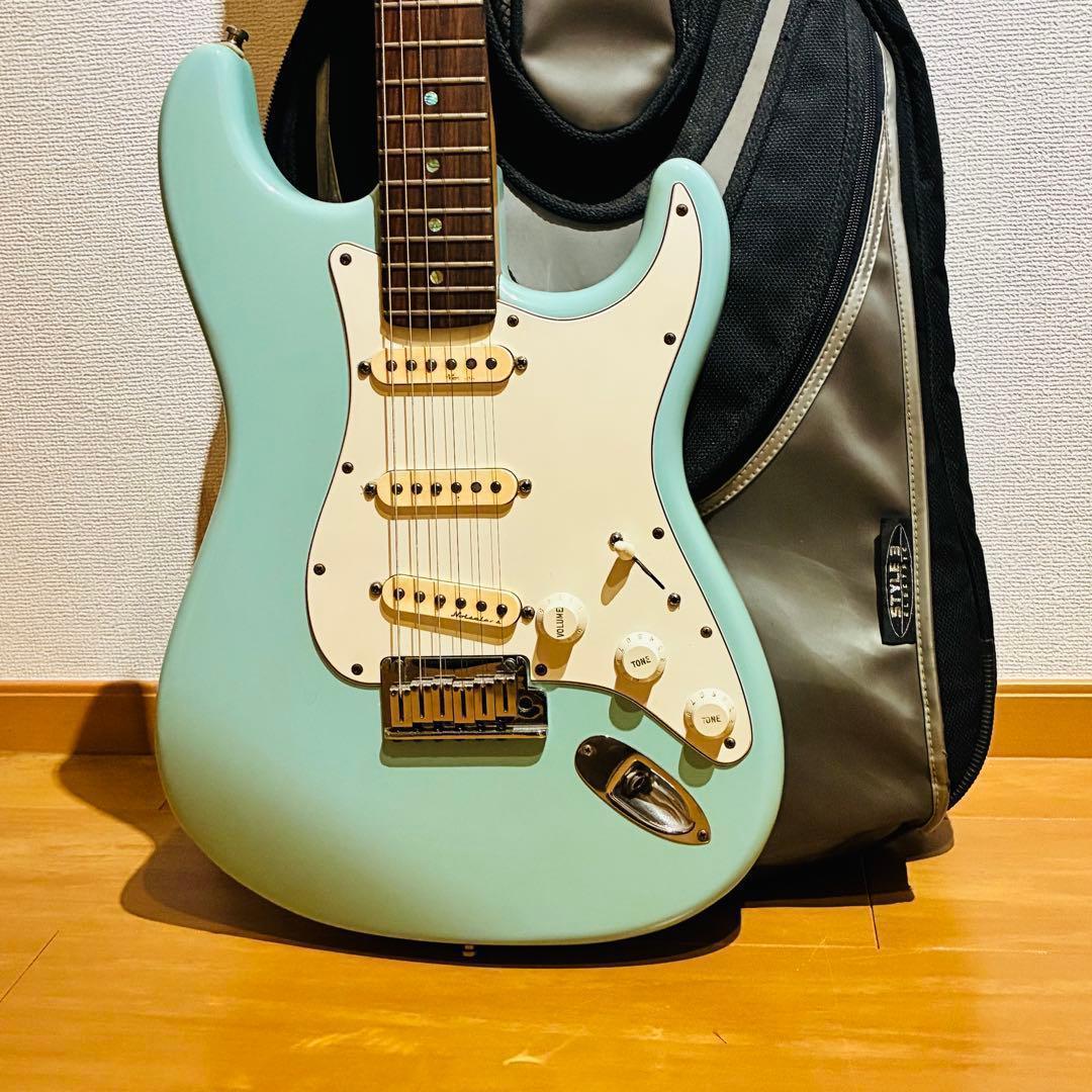 Fender American Deluxe Stratocaster 確認済