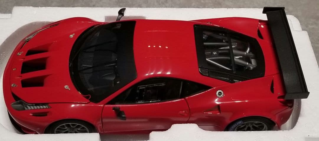 1/18 HOTWHEELS ELITE フェラーリ458 ITALIA GT2