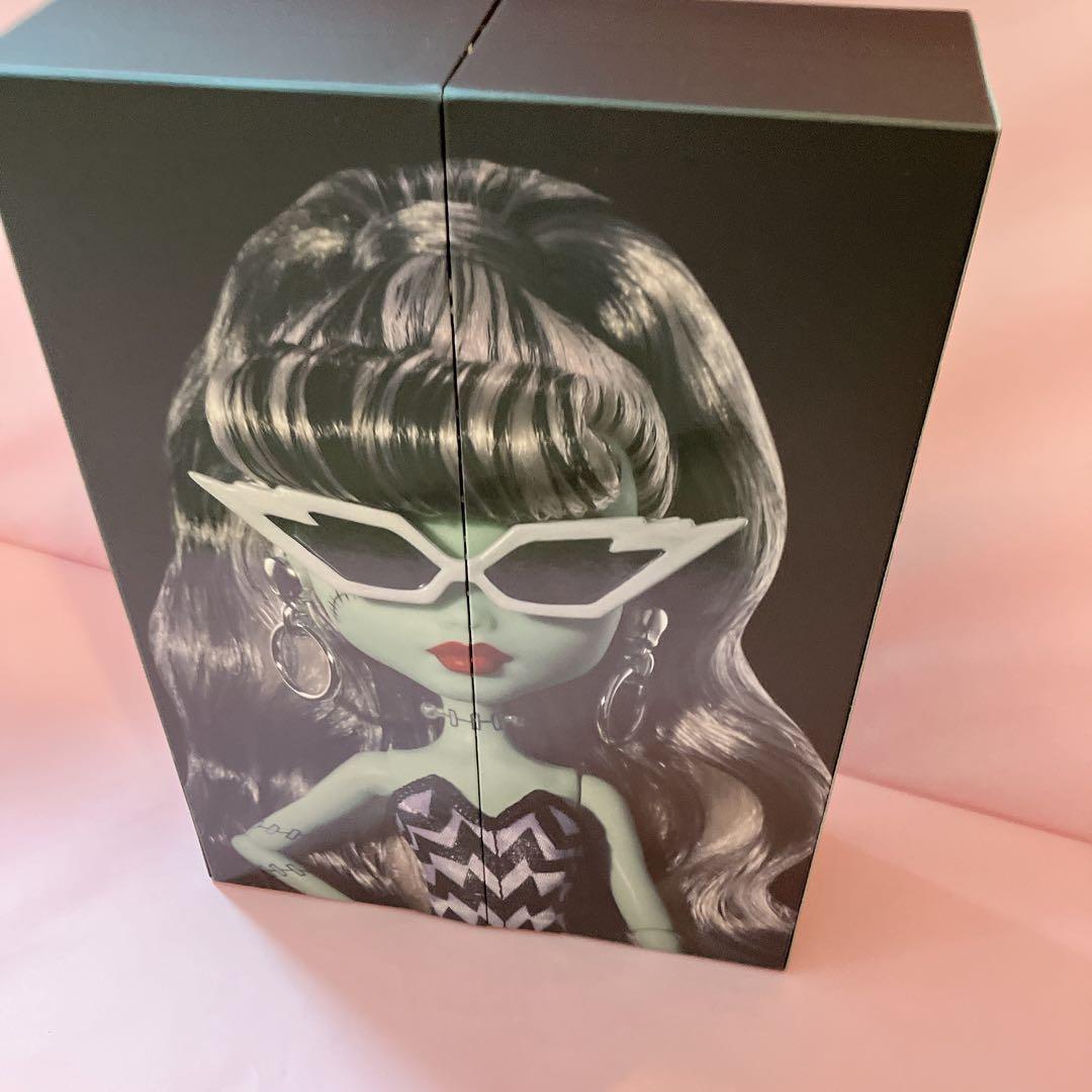 モンスターハイ　フランキー　シュタイン　バービーコラボ　スカルレクター　ドール