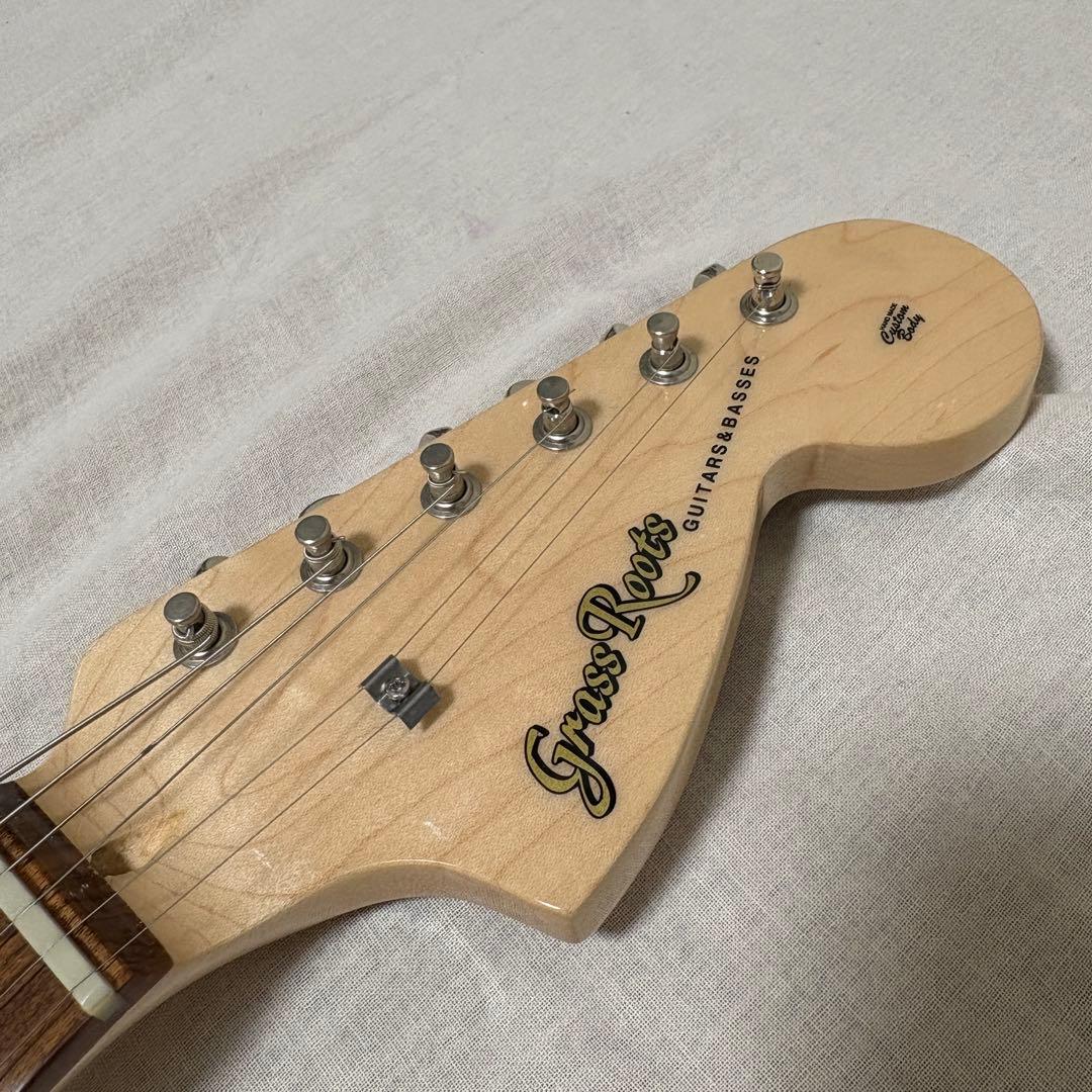 ストラトキャスター エレキギター クリームホワイト