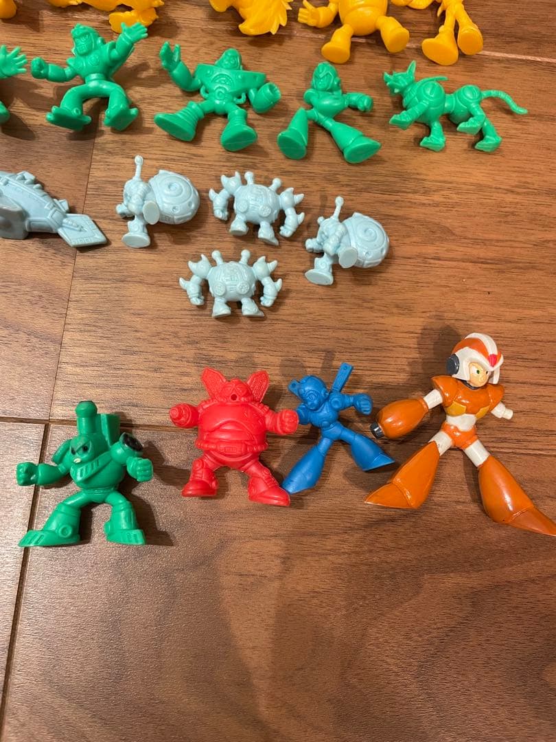 【激レア】ロックマン　消しゴム ガシャ　フィギュア セット　ロックマンフィギュア