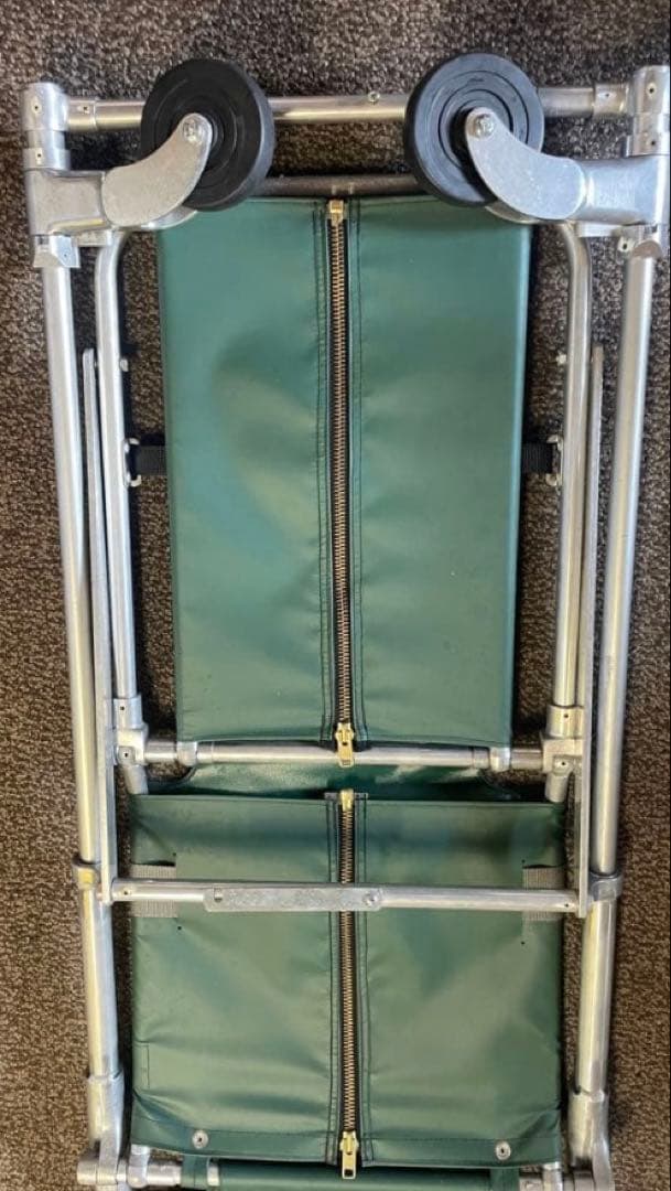 フェルノ・ワシントン社 2輪折りたたみ式ストレッチャー