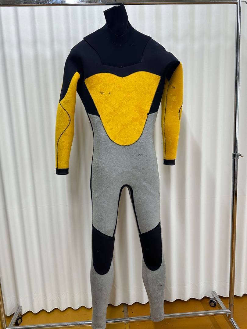 zuma　セミドライ　ロングチェストジップ　5/3mm ウェットスーツ