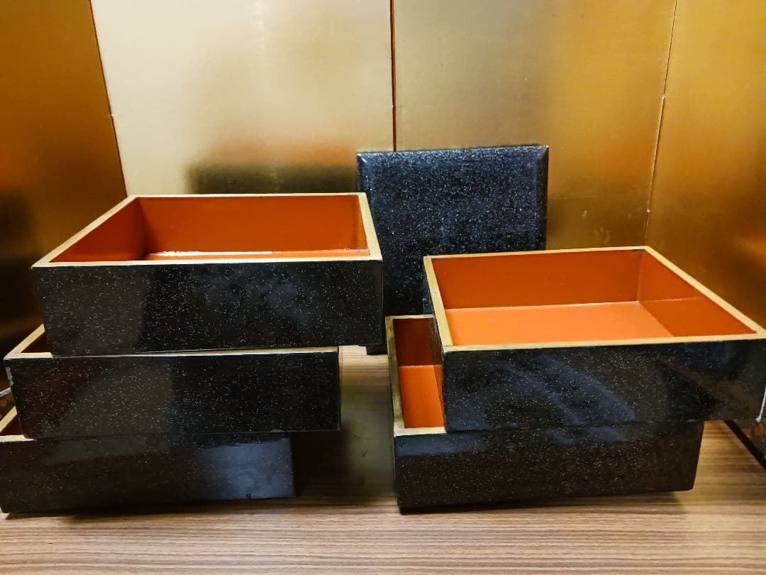 『美術品』漆器 五段重 重箱 明治 レトロ ヴィンテージ　木 共箱 金 加賀 金