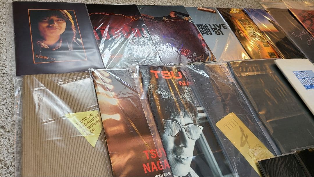 長渕剛　歴代コンサートパンフ (OH!ツアーまで約45年間分)