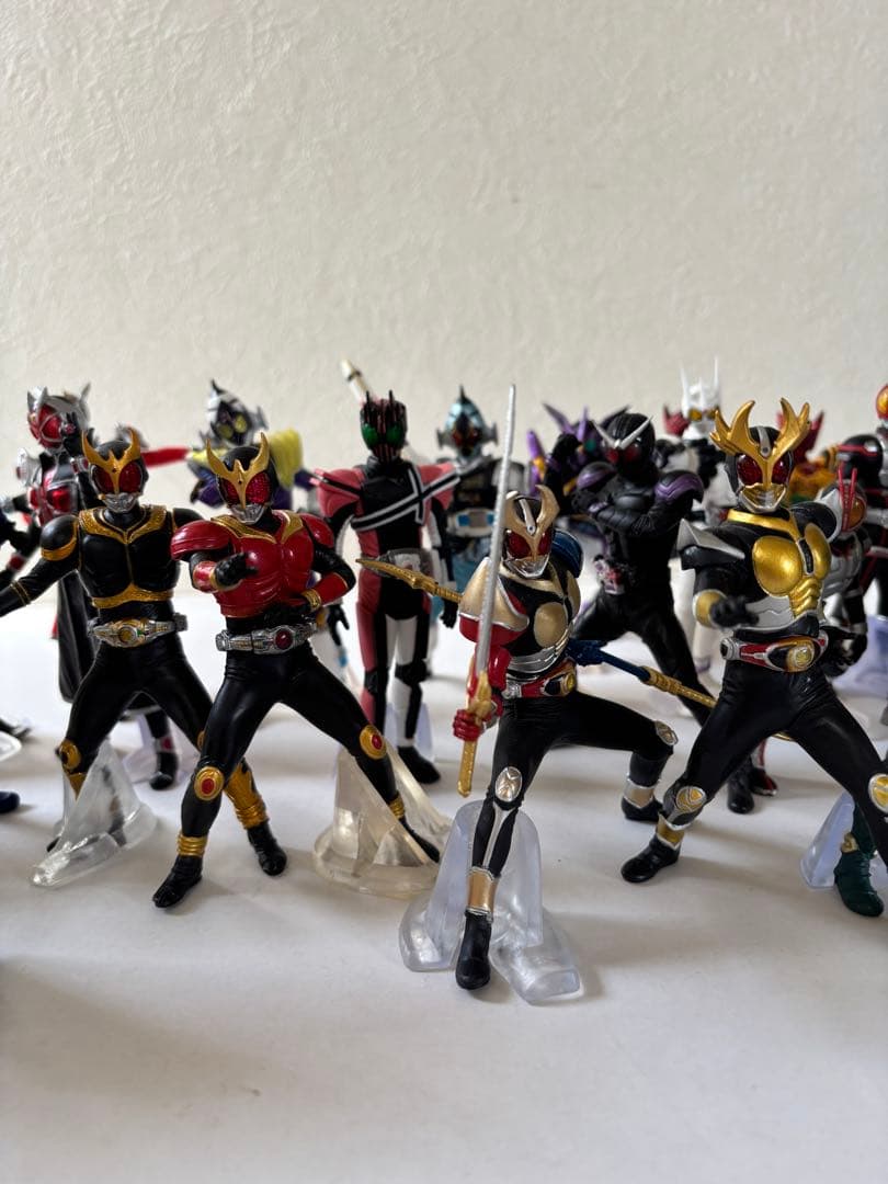 HDM創絶　仮面ライダー　30個　クウガ　ファイズ　カブト　エターナル　オーズ