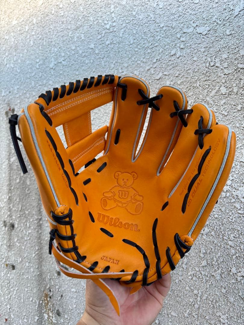 Wilson 硬式グローブ オレンジ クマのロゴ