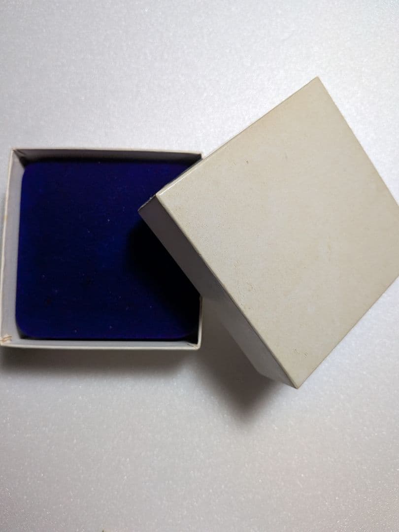 平成　新　元号記念メダル