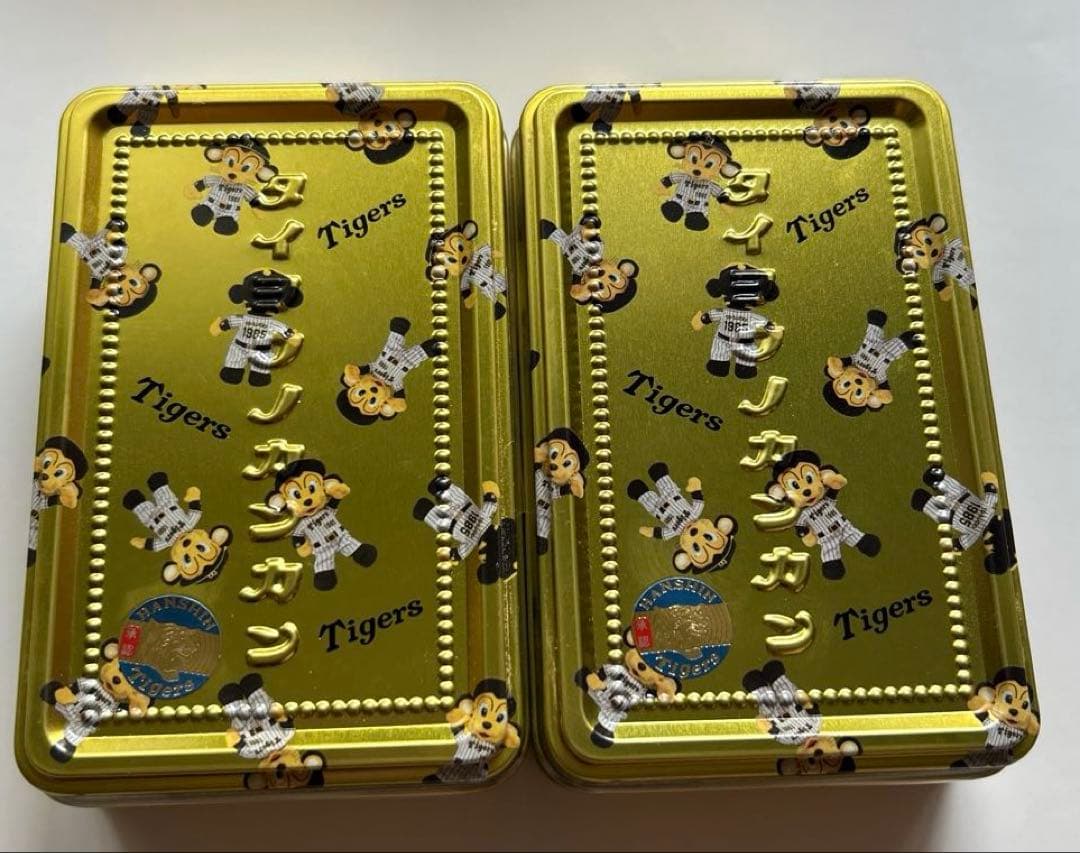 【新品・未開封】 阪神タイガース　優勝記念　洋菓子セット　ステッカー 付
