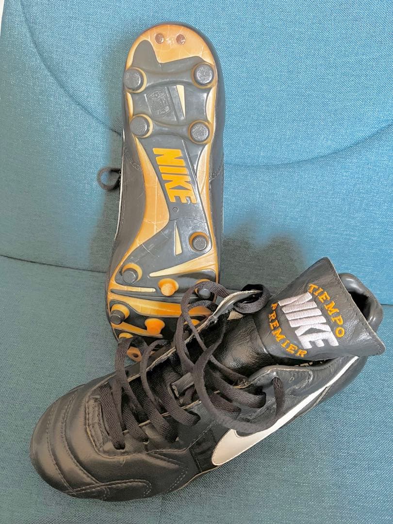 ナイキティエンポプレミア26.5cm