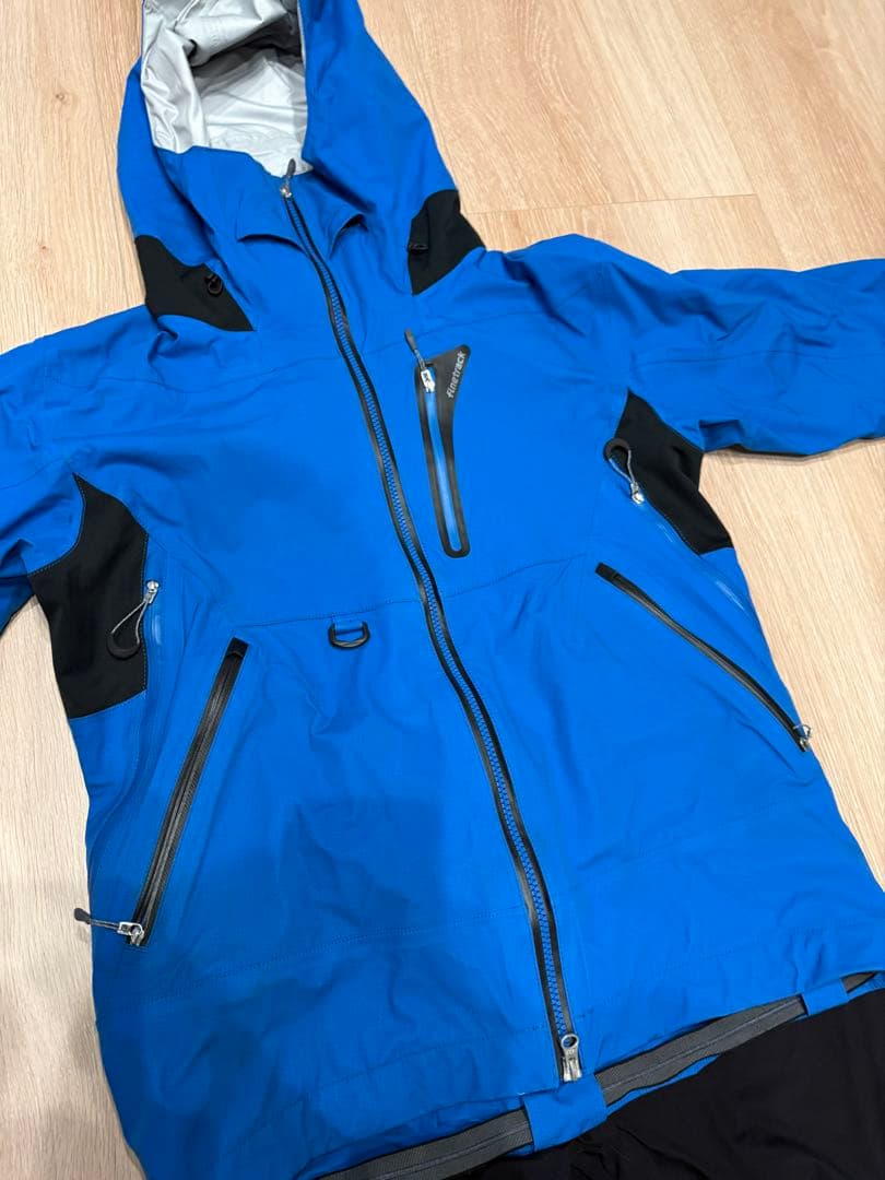 エバーブレス　アクロ　上下　ブルー希少品