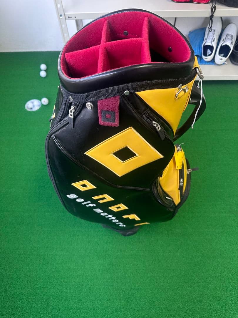 オノフ　キャディバック　ブラック×イエロー