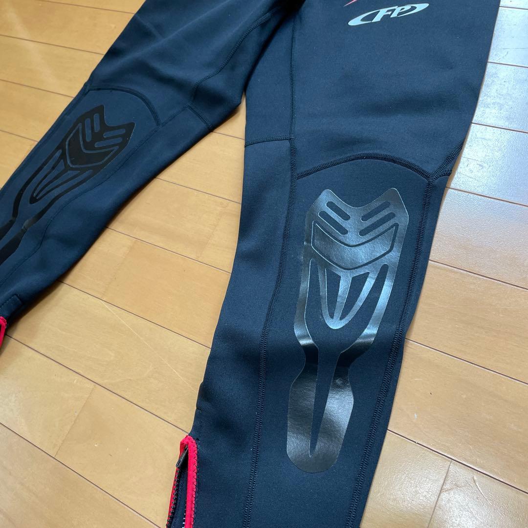 値下げ　エクセル　FP 鮎ベスト.タイツ.タビ 3点セット